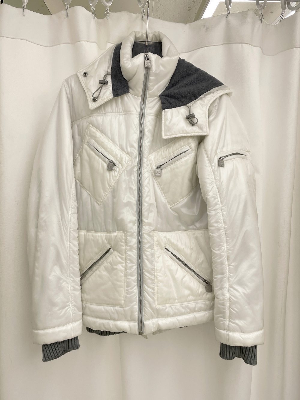 Chanel Sport 2003 A Season White Padding - 5