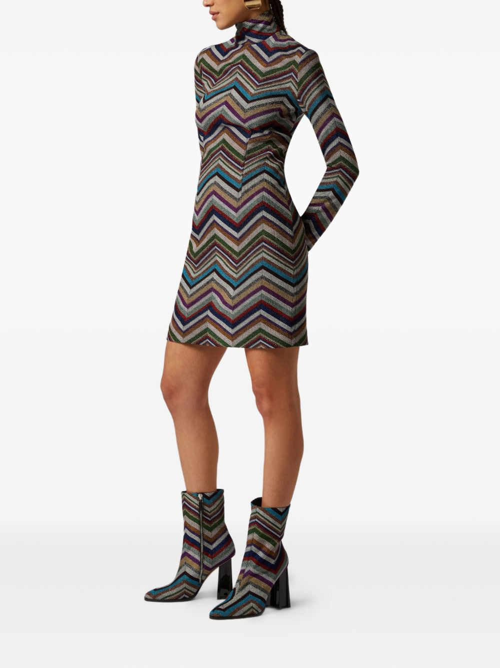chevron-pattern turtleneck dress - 3