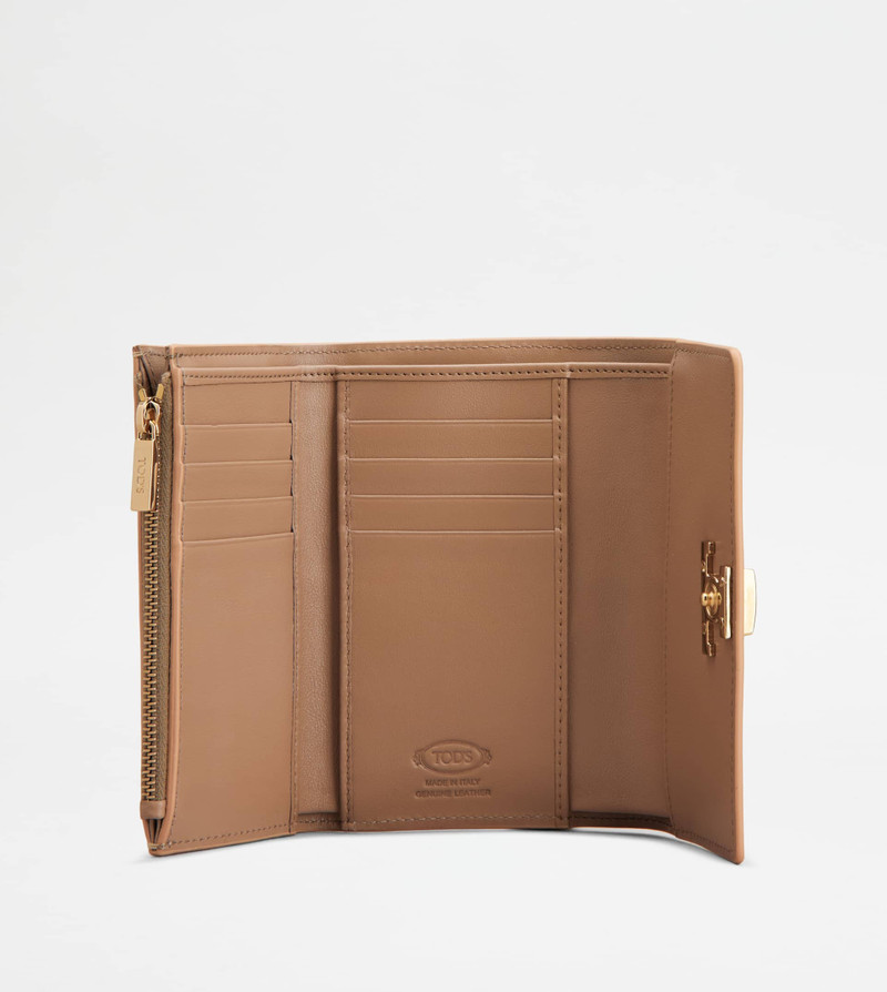 Tod's T TIMELESS WALLET IN LEATHER - PINK outlook