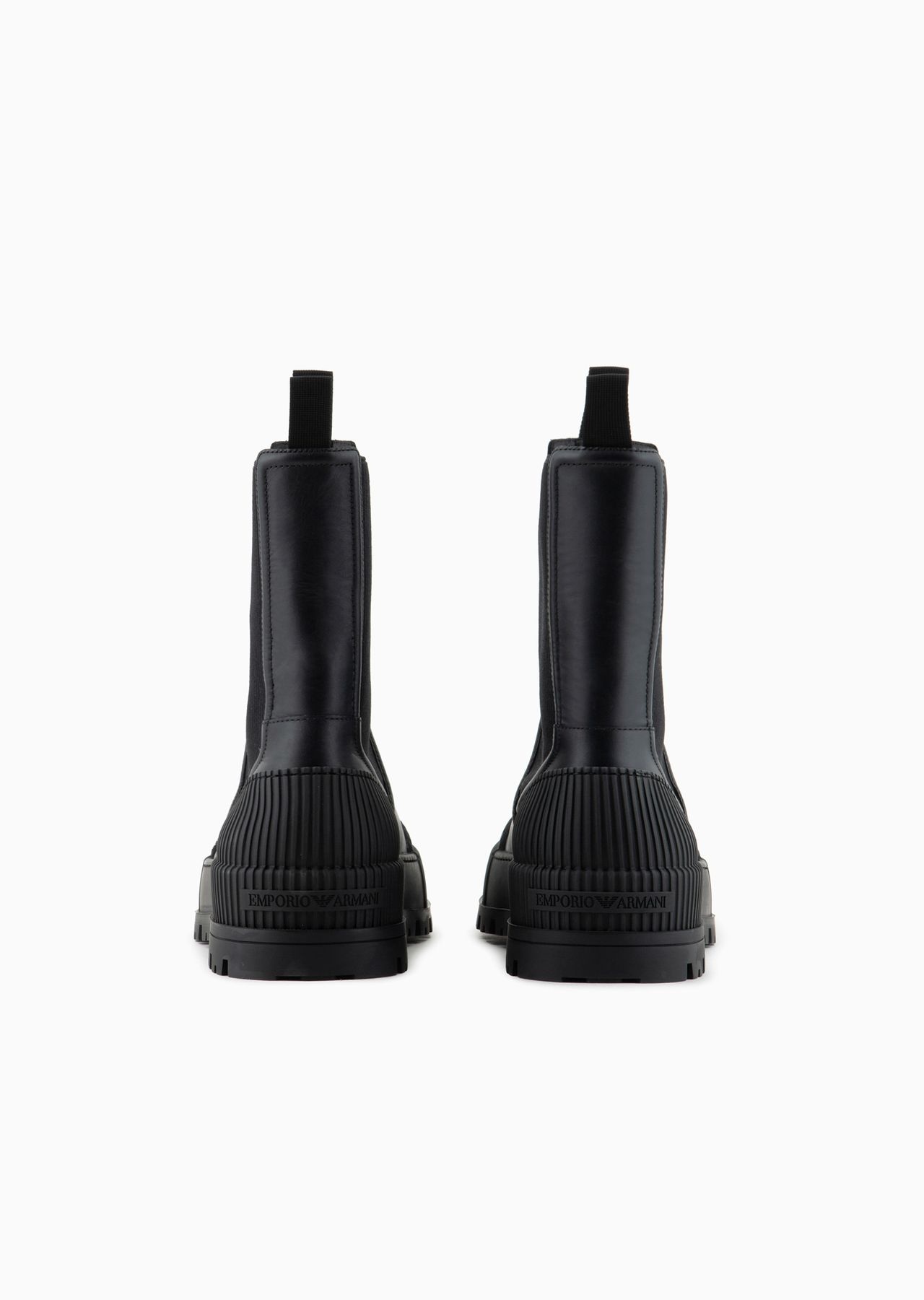Leather Beatle boots with rubber toe and sole - 3