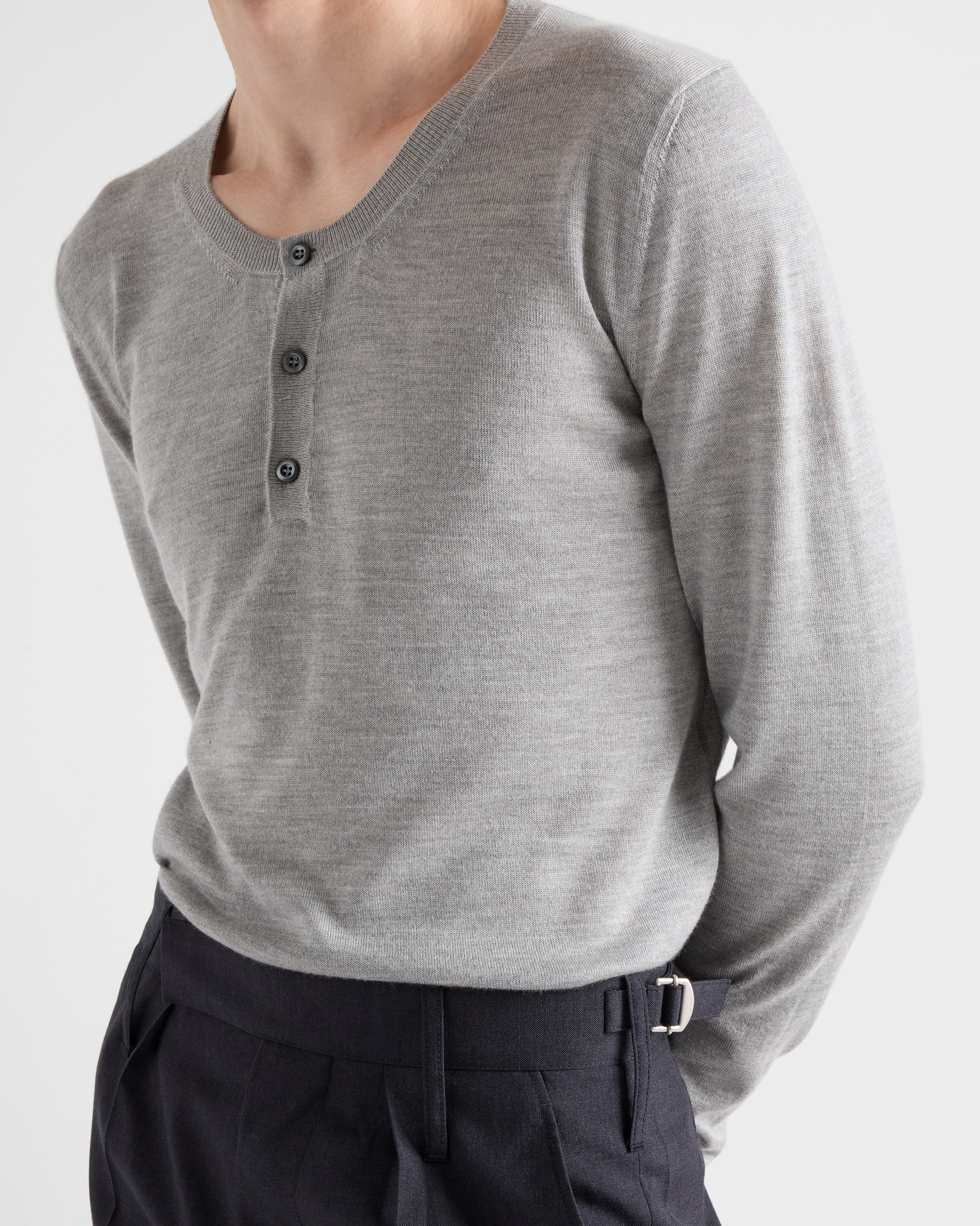 Long-sleeved cashmere and silk sweater - 3