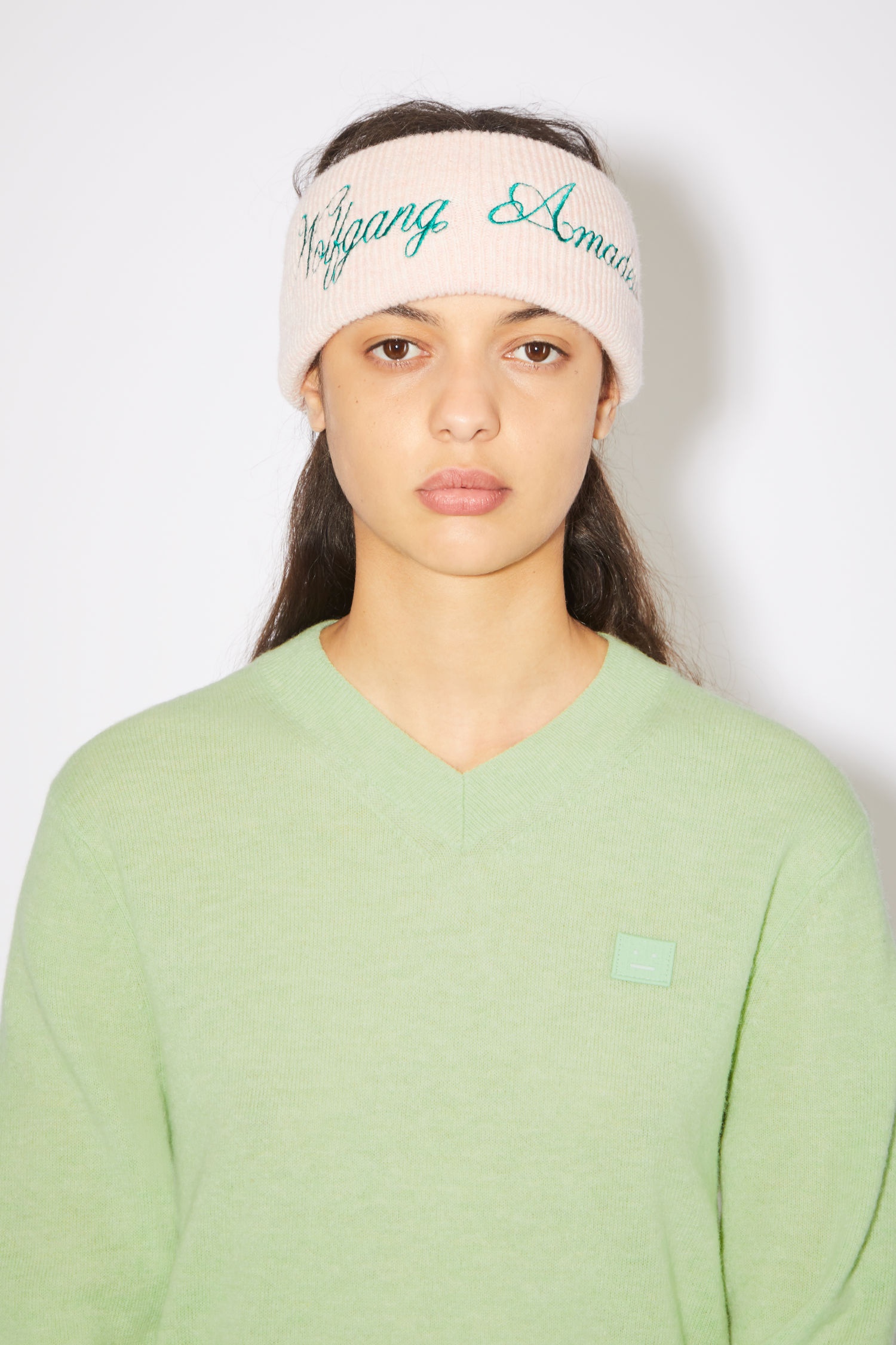 Wool v-neck sweater - Pale green melange - 4