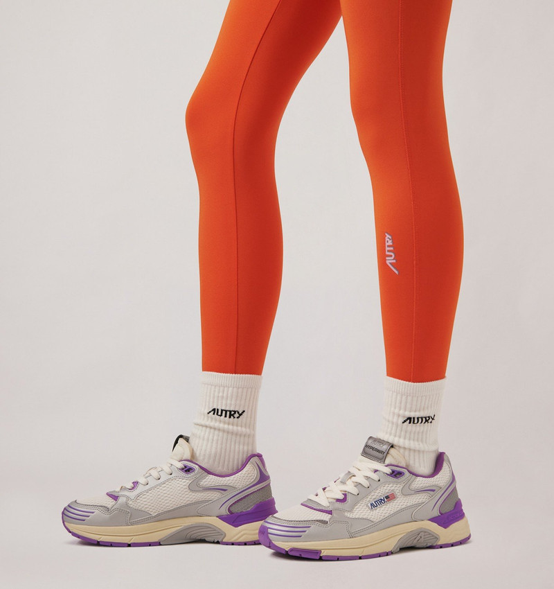 AUTRY HYPERWAY SNEAKERS IN WHITE SILVER AND DEWBERRY SYNTHETIC LEATHER AND MESH outlook