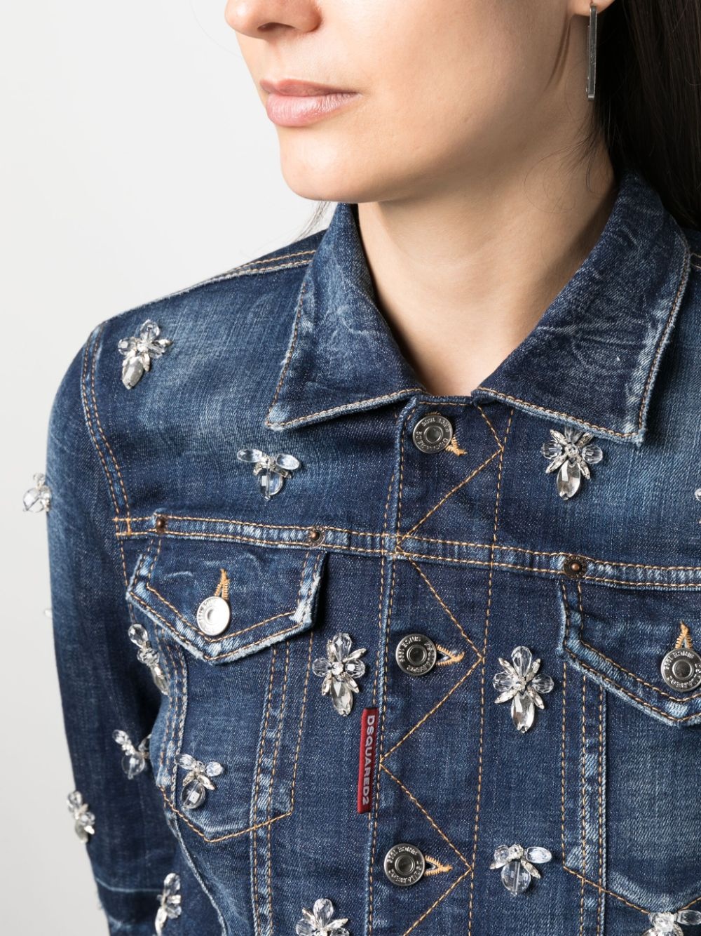 crystal-embellished cropped denim jacket - 5