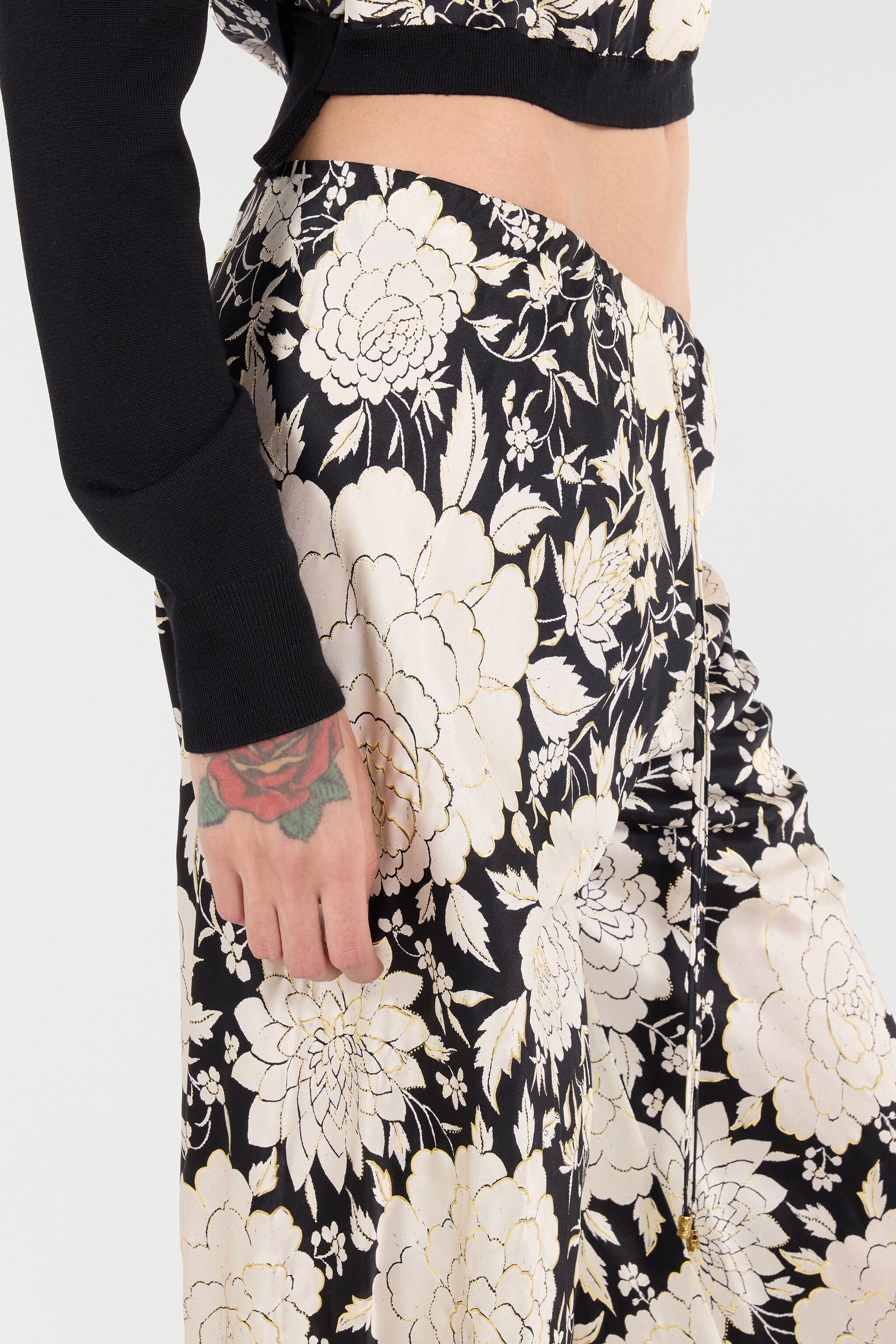 Pure Silk Pants with Floral Print - 7