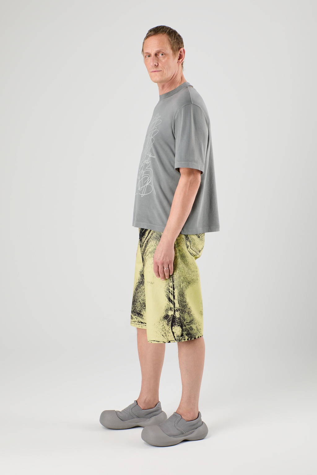 Yellow-Black Distorted Print Denim Shorts - 4