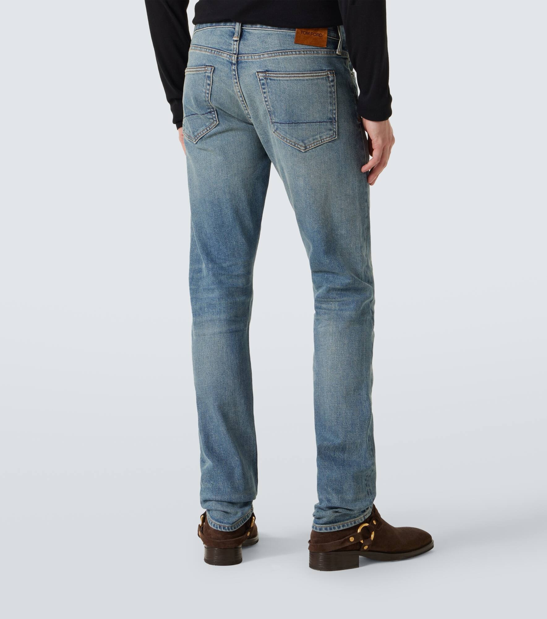 Distressed straight jeans - 4