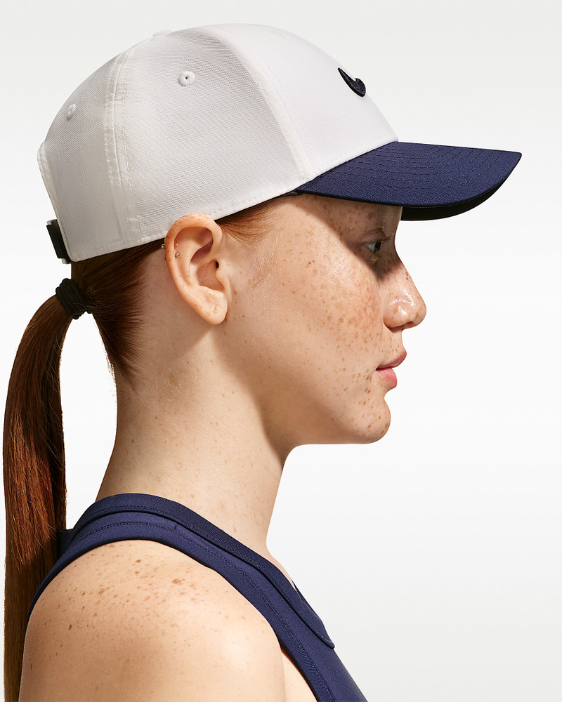 Nike Dri-FIT Club Structured Swoosh Cap 4