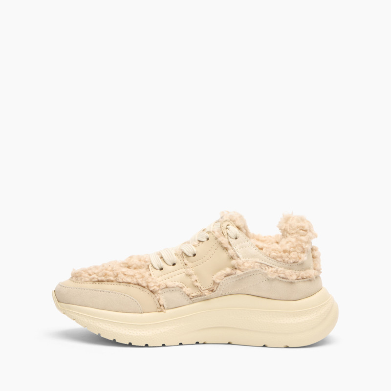 Mia Sneaker 3