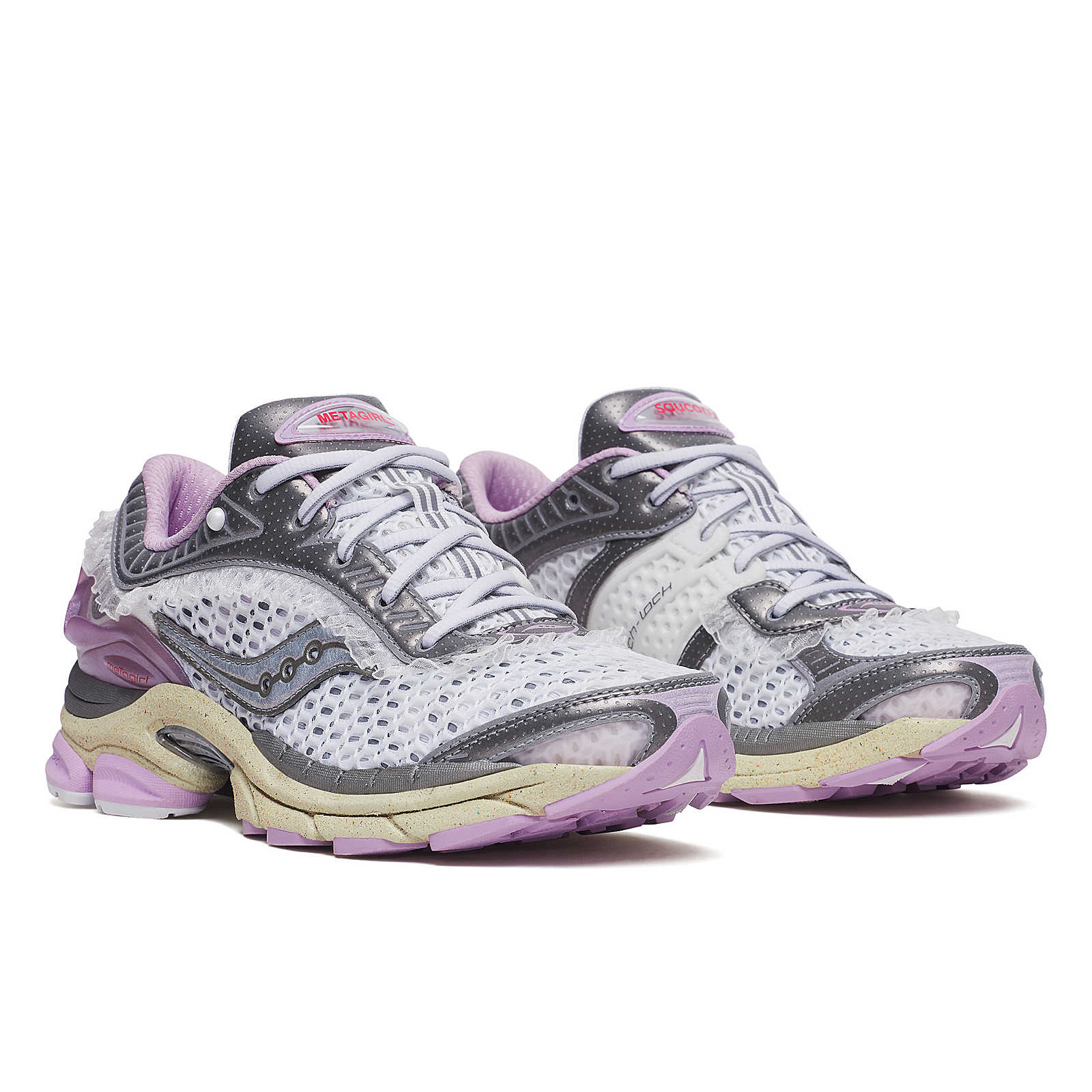 Metagirl X Saucony ProGrid Paramount - 2