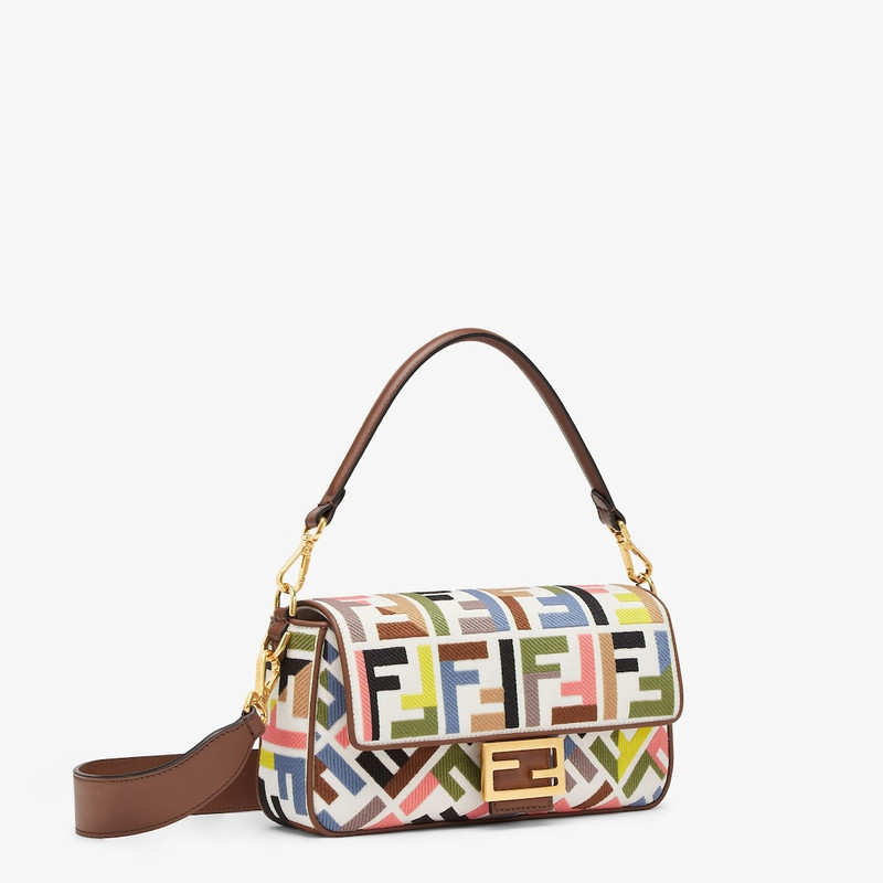FENDI Baguette outlook