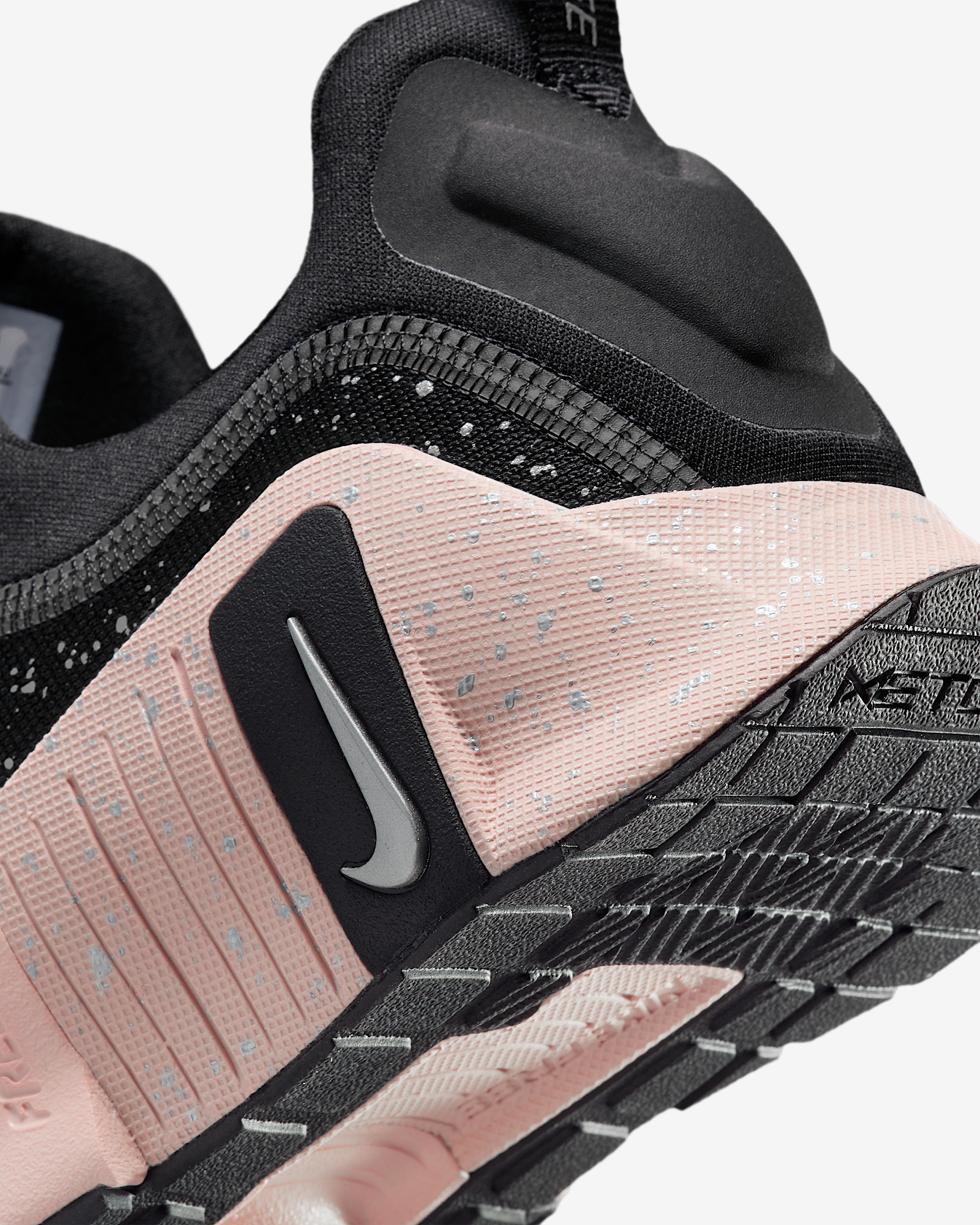 Nike Free Metcon 6 SE Women's Workout Shoes - 8