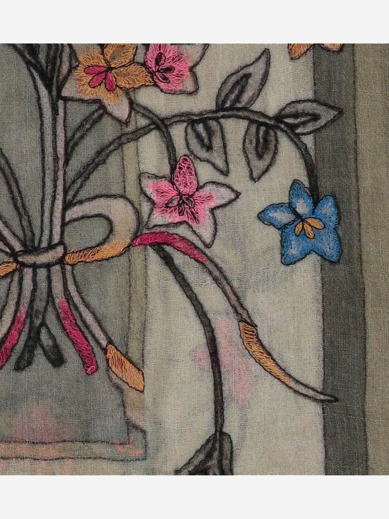 floral-embroidered fringed scarf 3