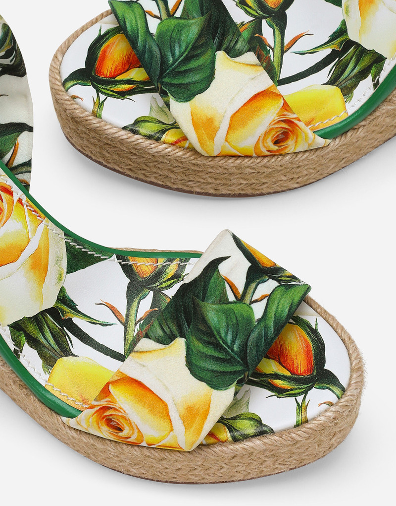 Printed charmeuse wedge 5