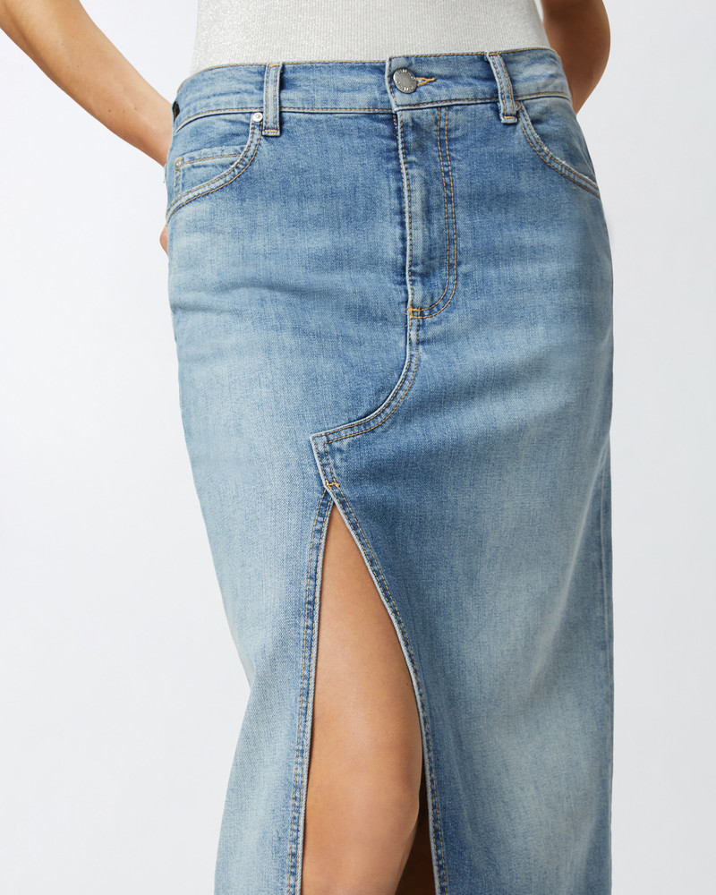 LONG SKIRT IN LIGHT DENIM WITH FRONT SLIT 5