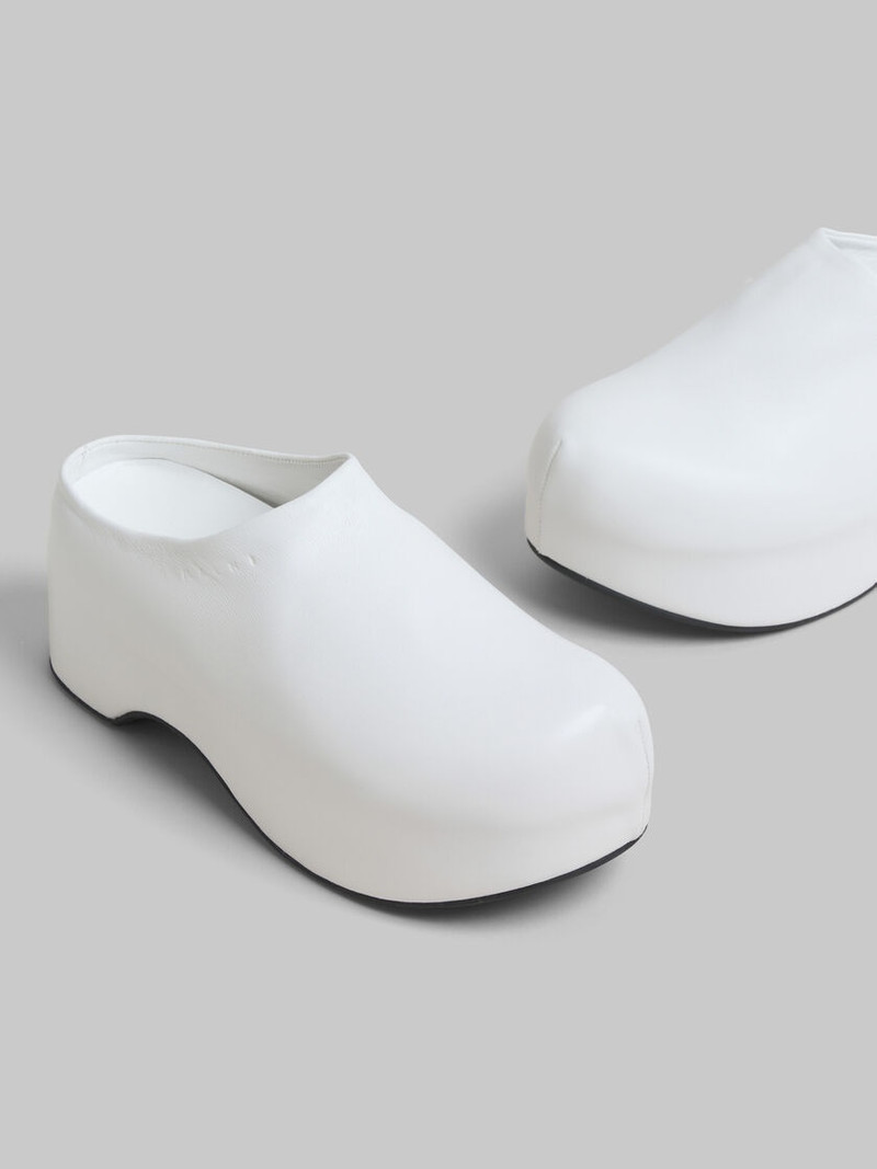 WHITE LEATHER CHUNKY CLOG SABOT 5