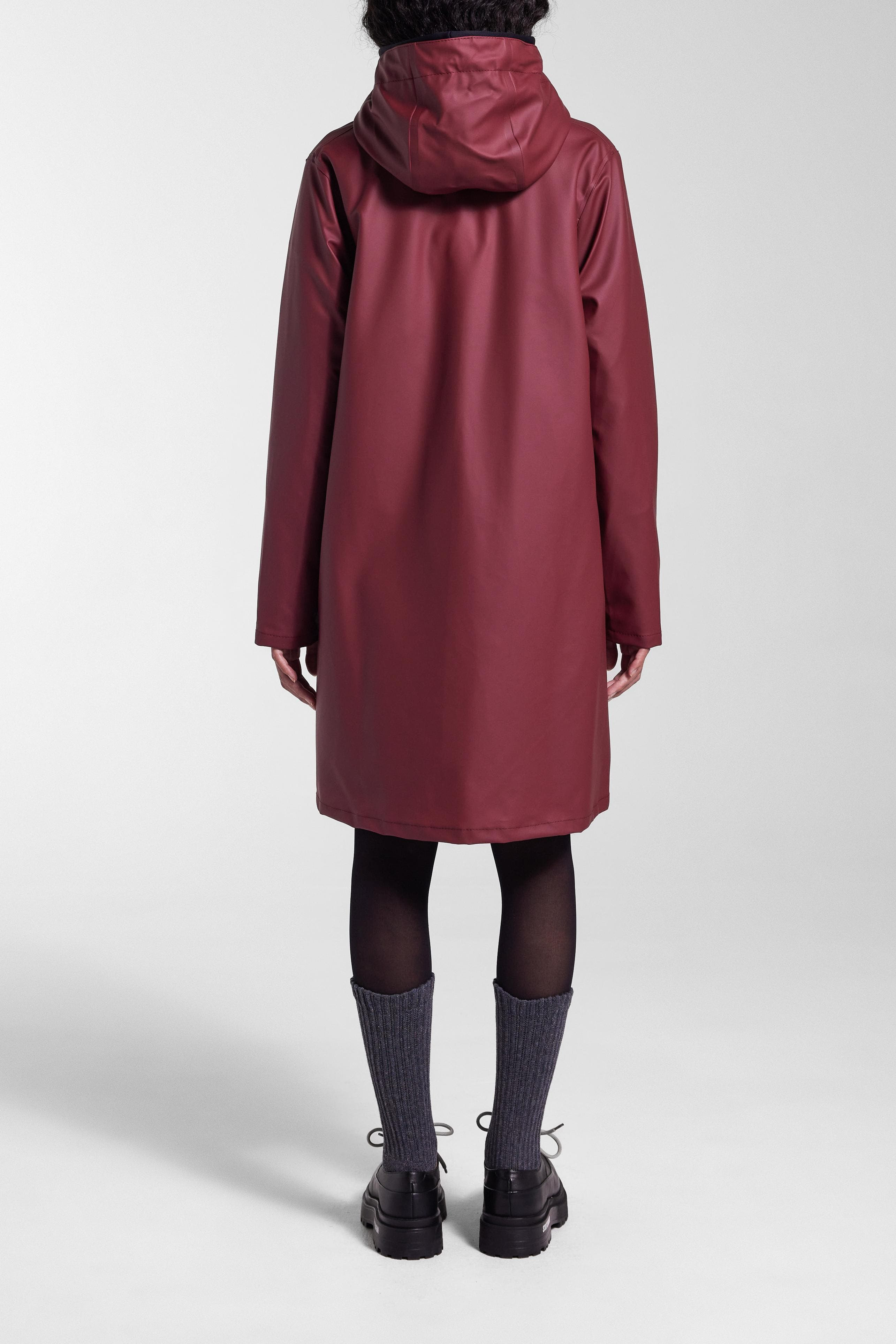 Stutterheim Mosebacke Lightweight Raincoat in Burgundy at Nordstrom - 9