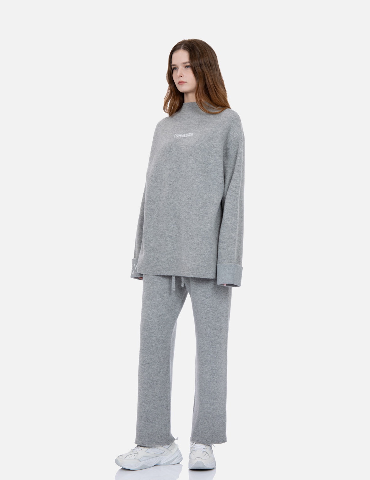Logo Embroidery Mock Neck Sweater - 3