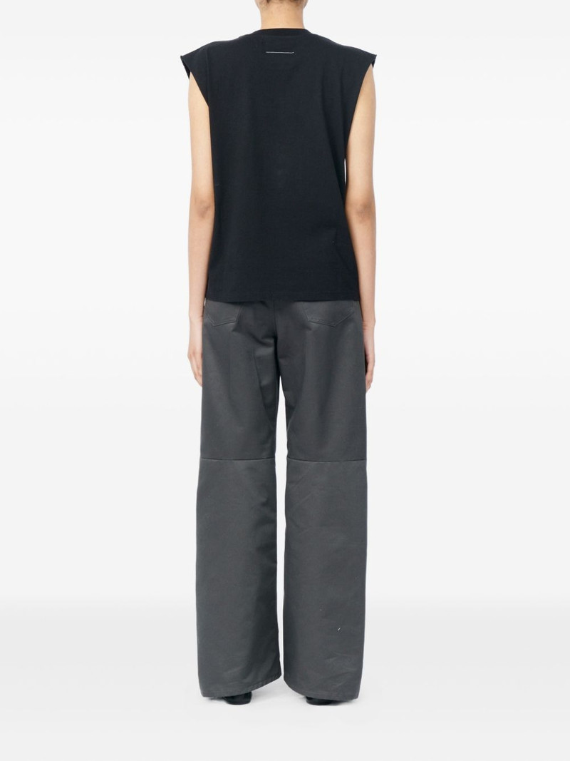 crew-neck vest 4
