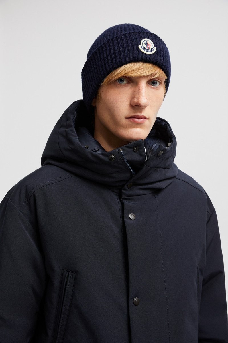 Moncler Wool & Cashmere Beanie outlook