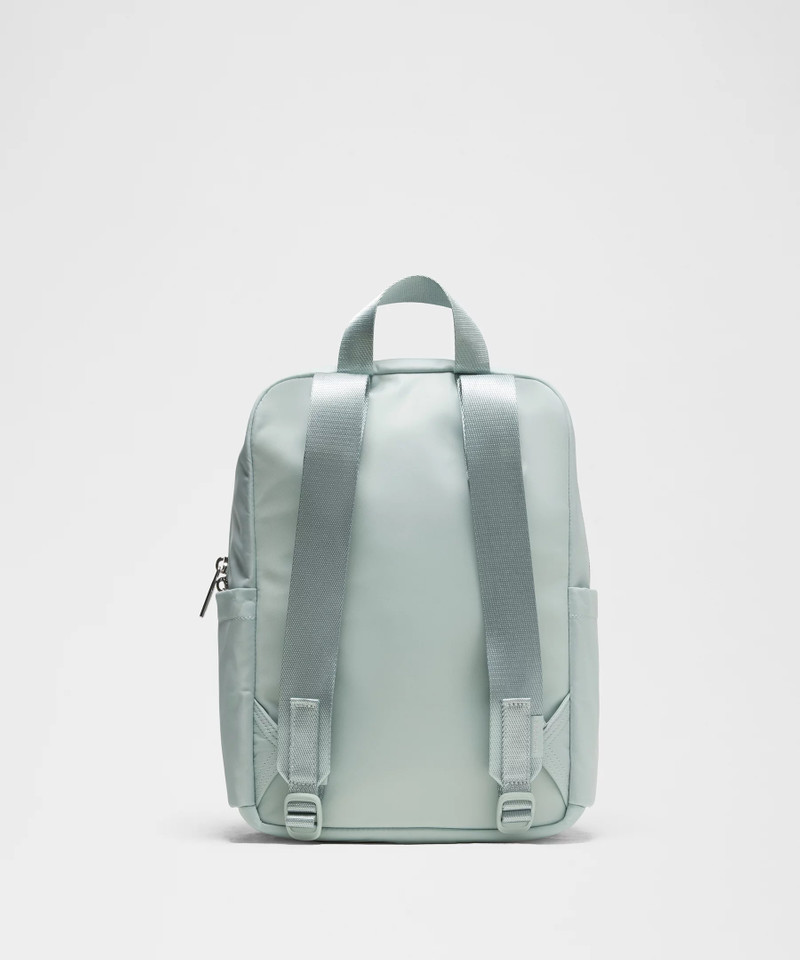 Everywhere Backpack Small 11.5L *Metal Hardware 3