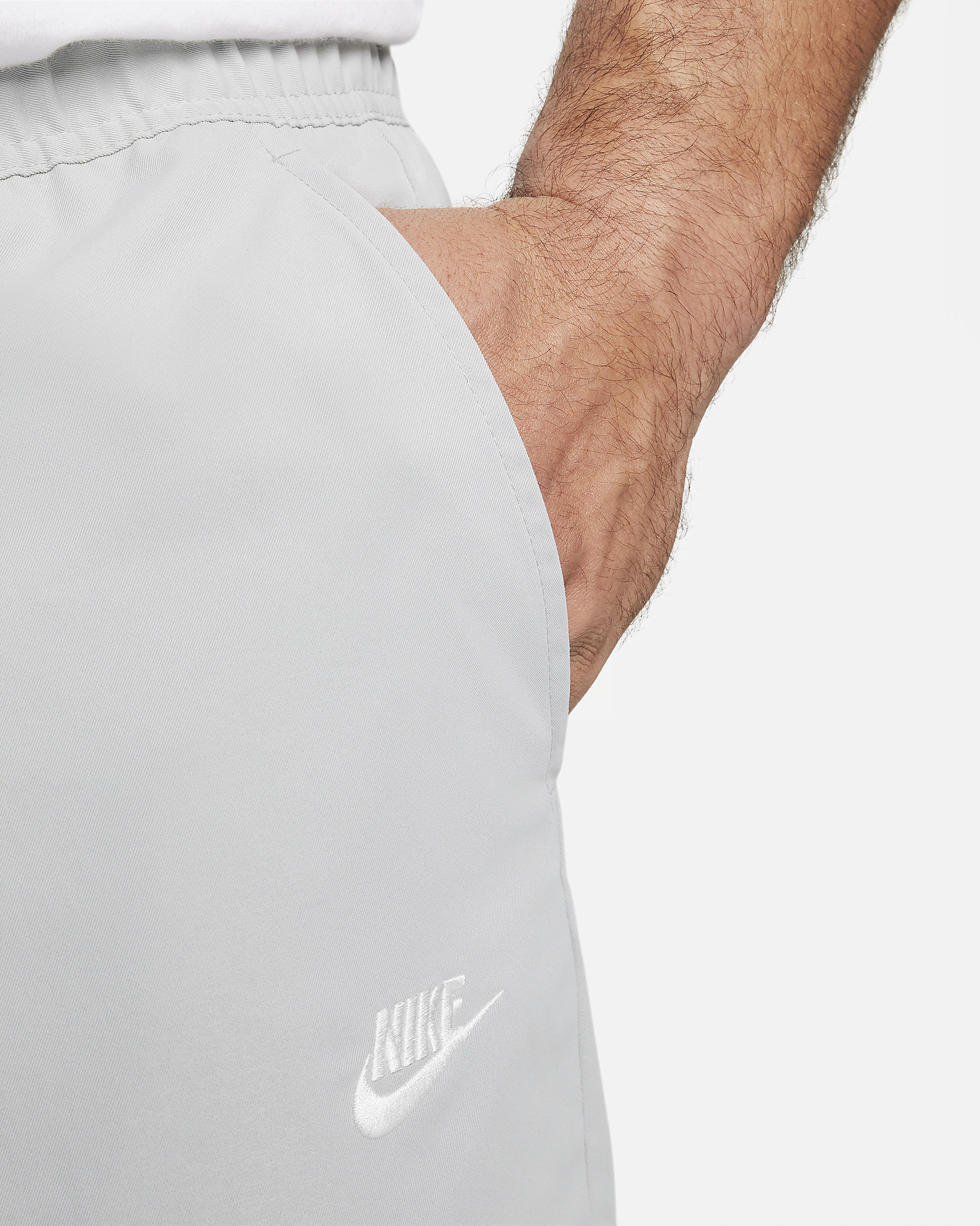 Nike Club Men's Woven Tapered Leg Pants - 9