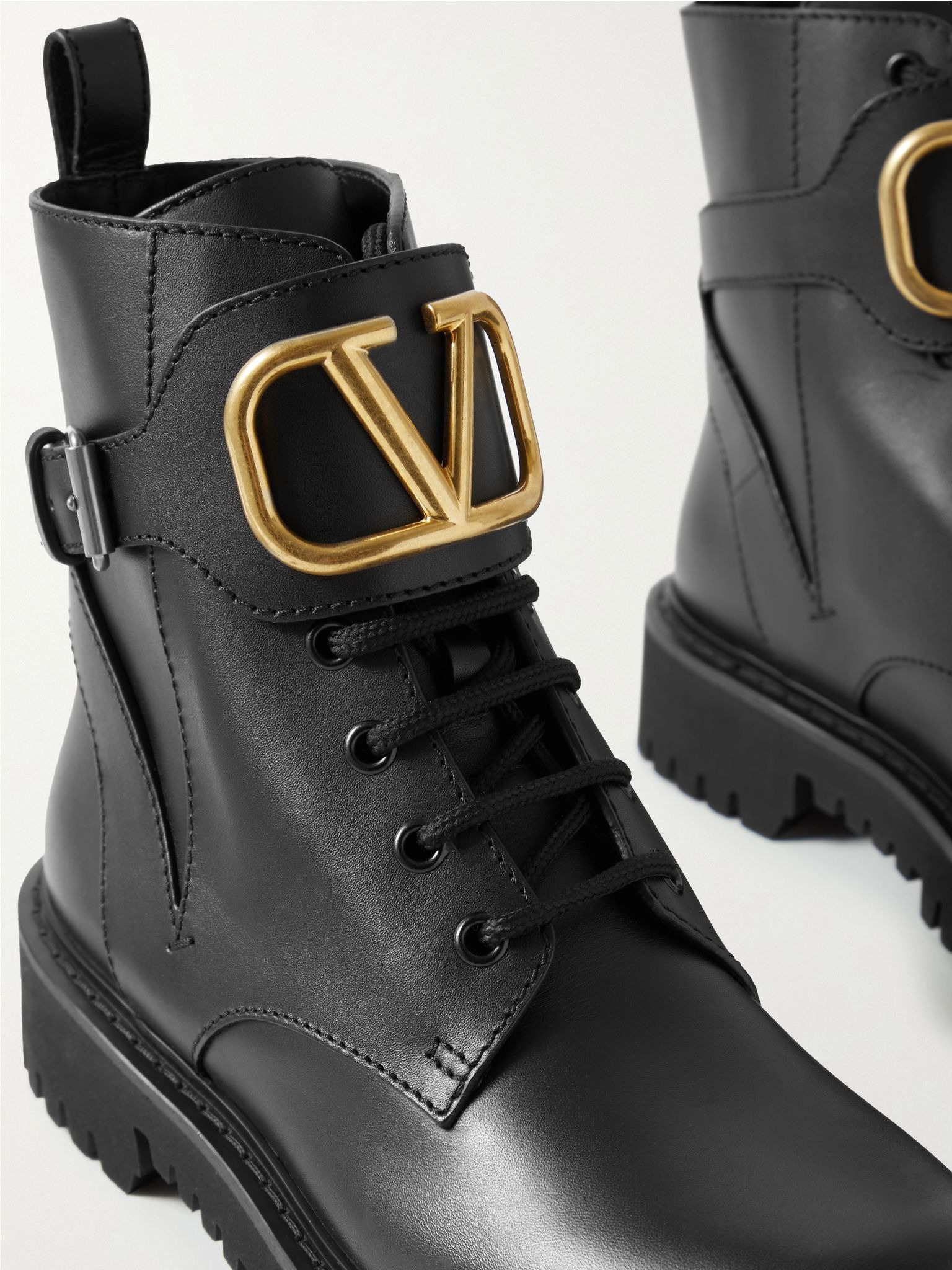 Go Logo embellished leather ankle boots Black - 4