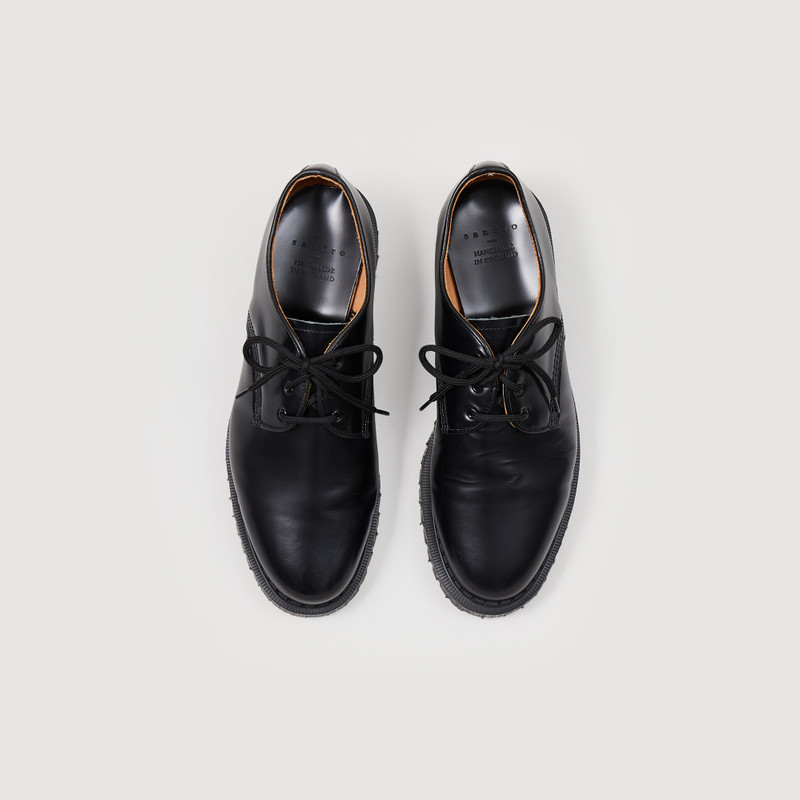 Derby shoe with studs 3