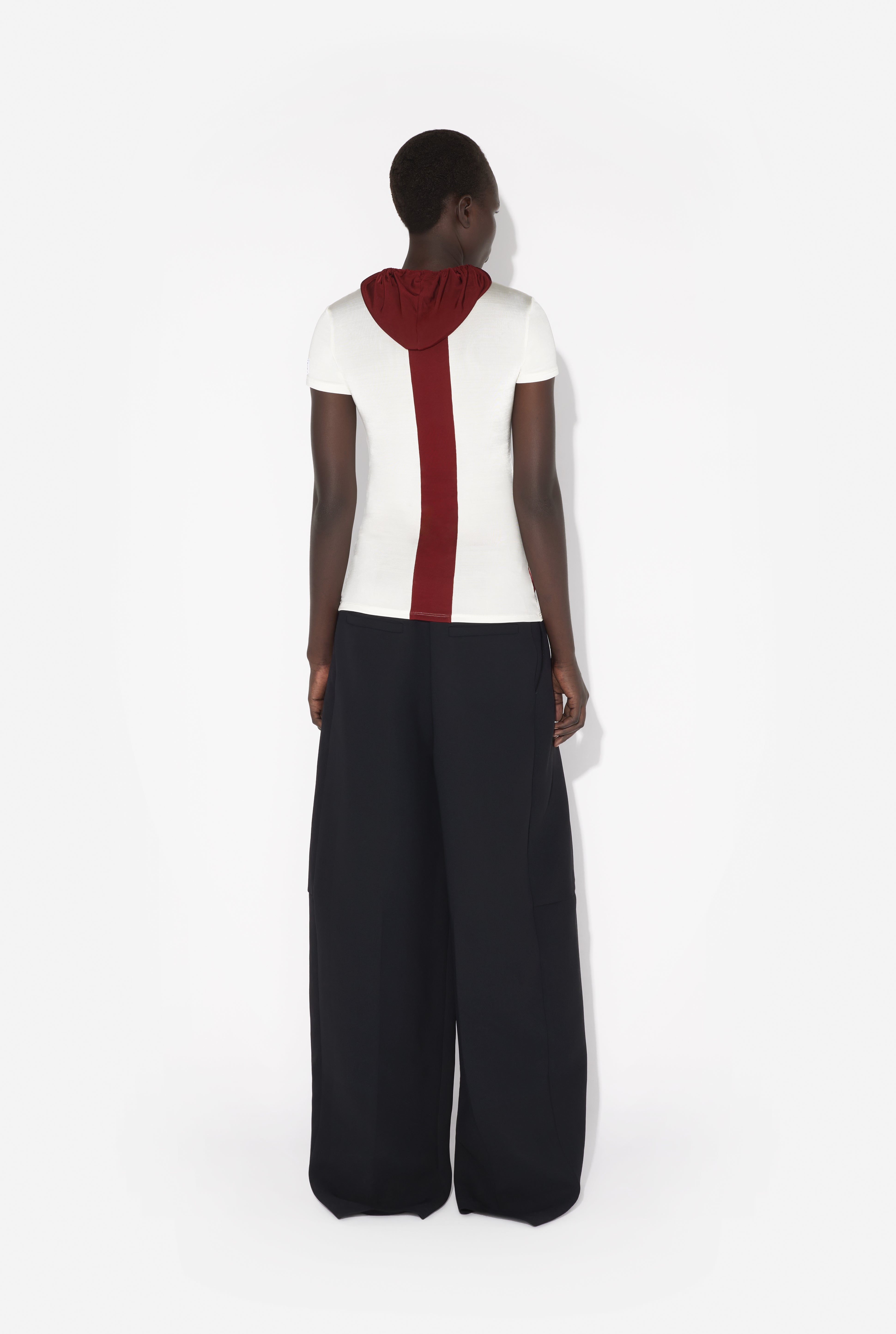 THE WHITE T-SHIRT WITH CHEVRONS - 3