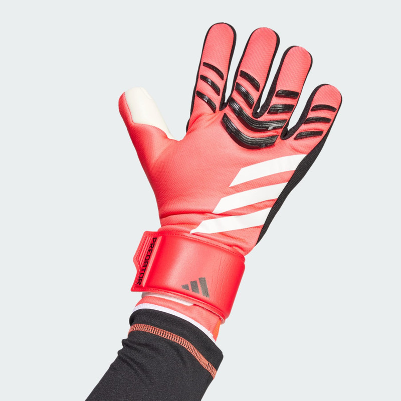 adidas Predator League Goalkeeper Gloves outlook