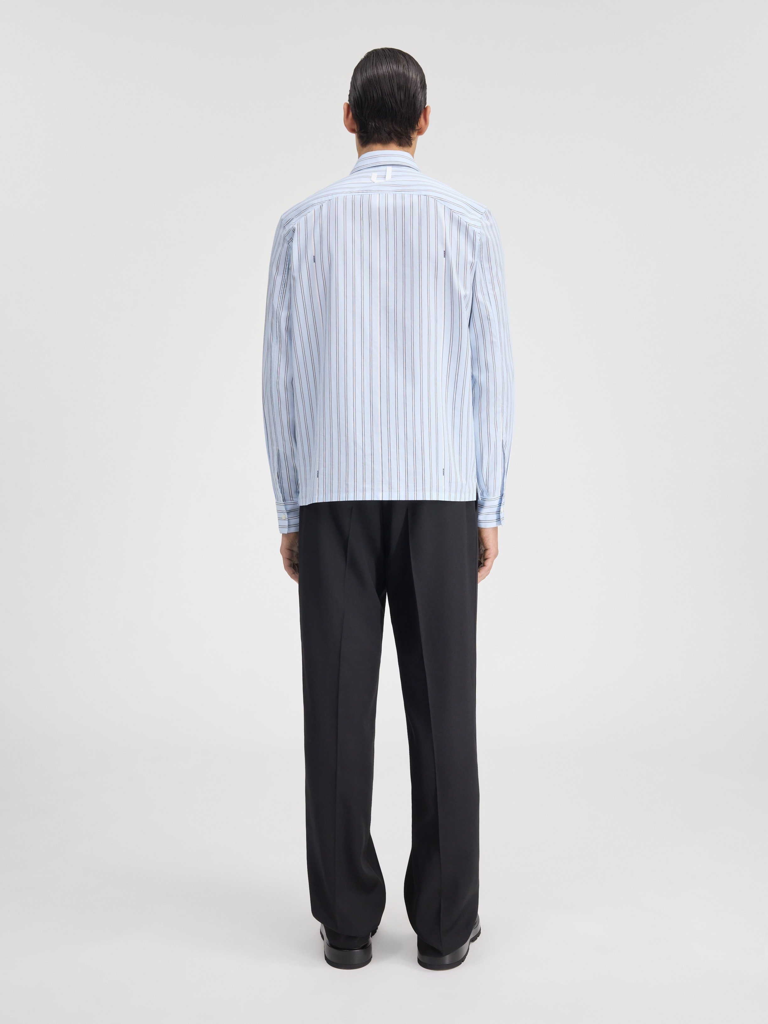 La chemise de costume - 4