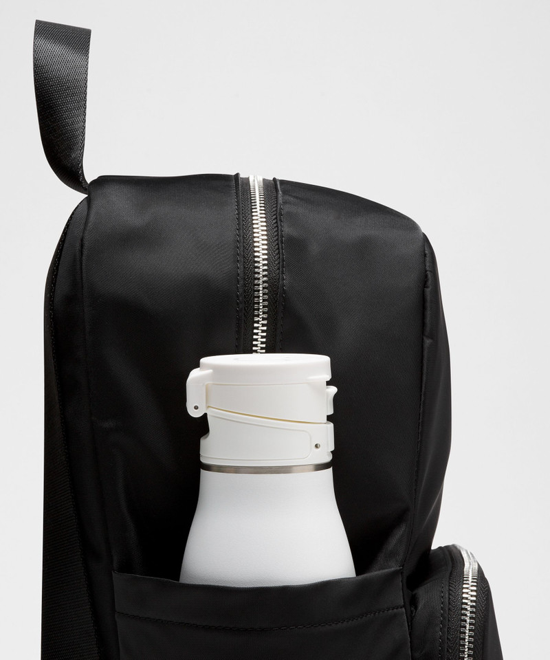 Everywhere Backpack Small 11.5L *Metal Hardware 4