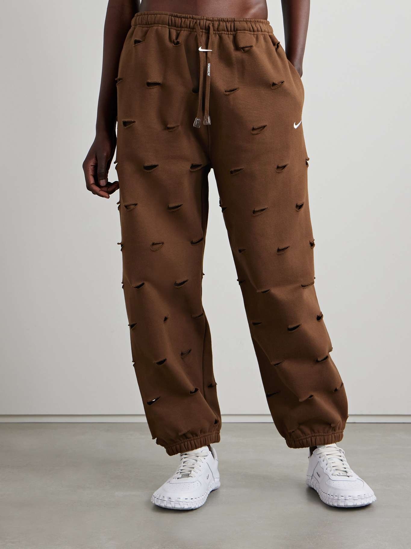 + Jacquemus cutout cotton-blend jersey track pants - 3