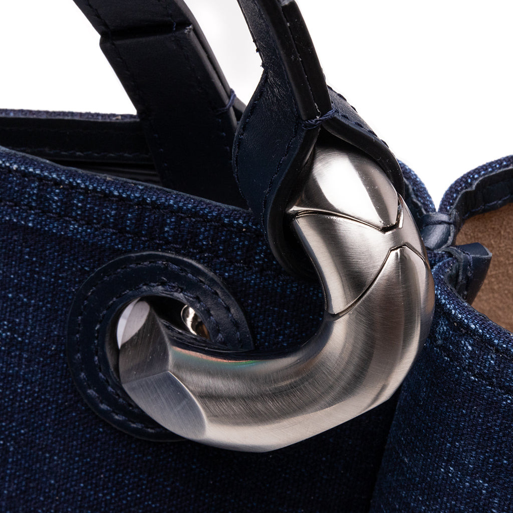 THE JWA CORNER TOTE - BLUE - 3