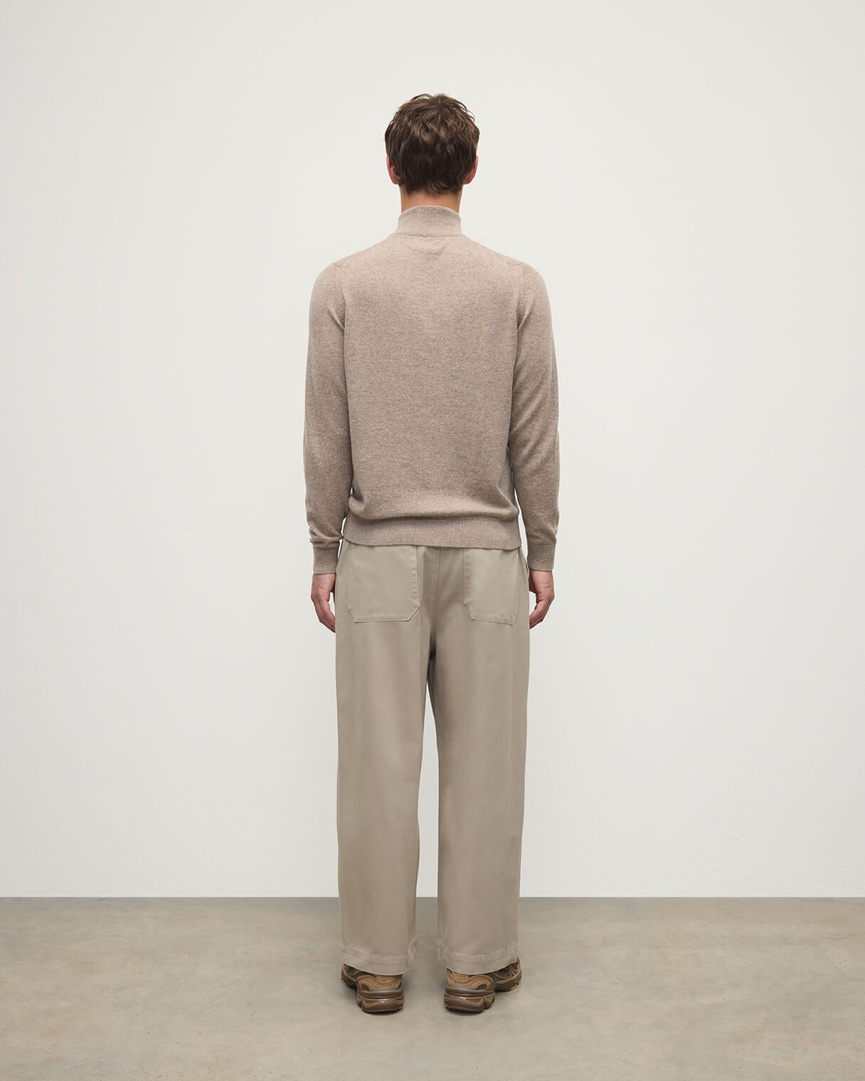 Classic Cashmere Brown Zip Neck Jumper - 4