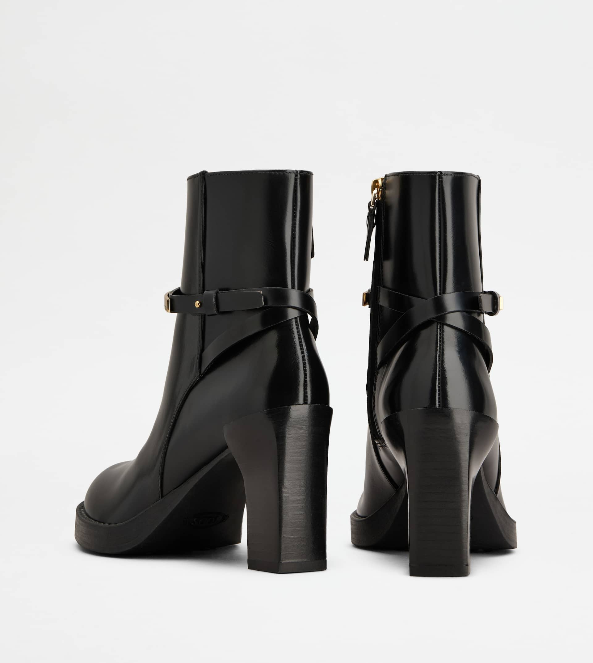 ANKLE BOOTS IN LEATHER - BLACK - 3