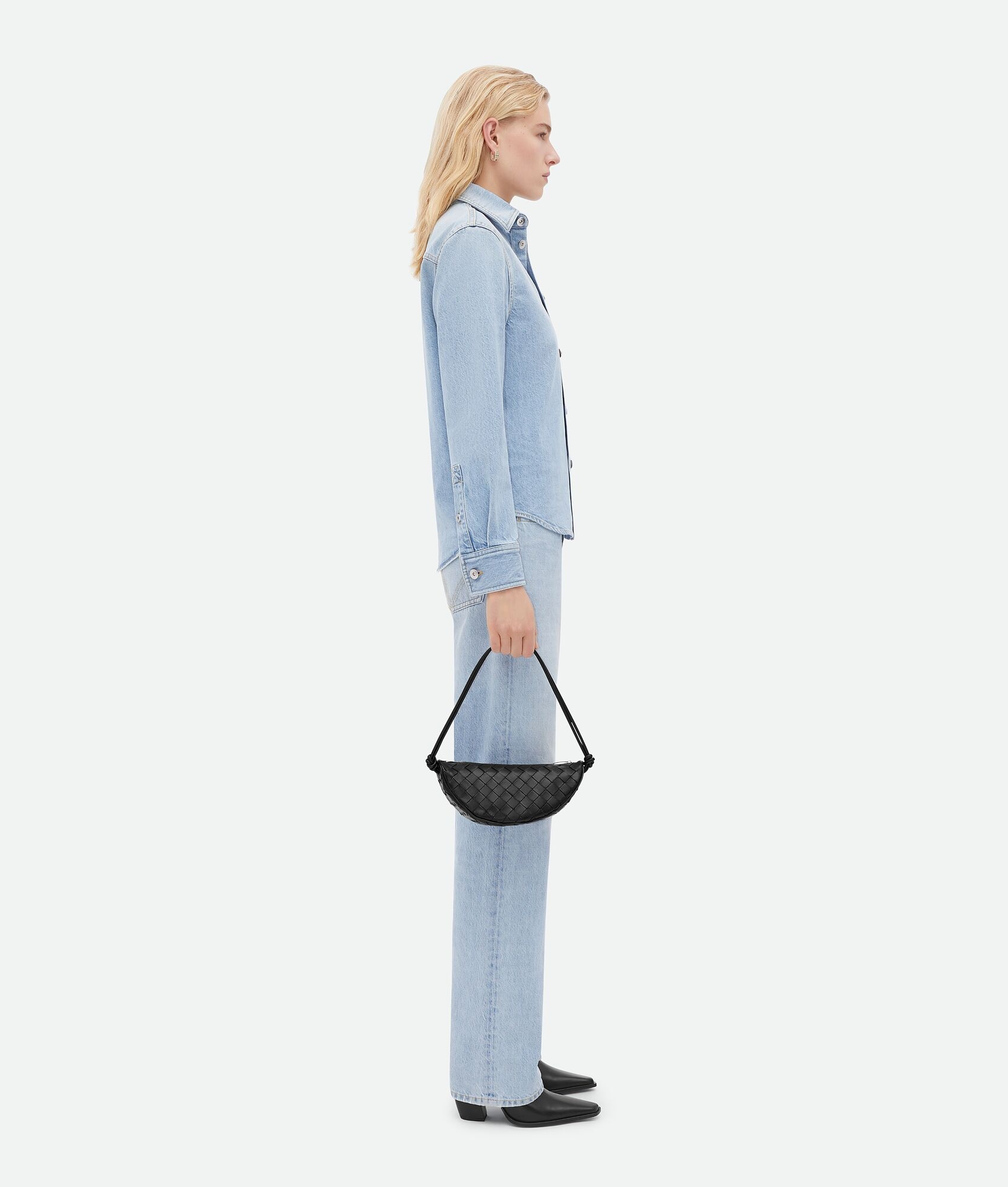 Intrecciato Pouch On Strap - 4