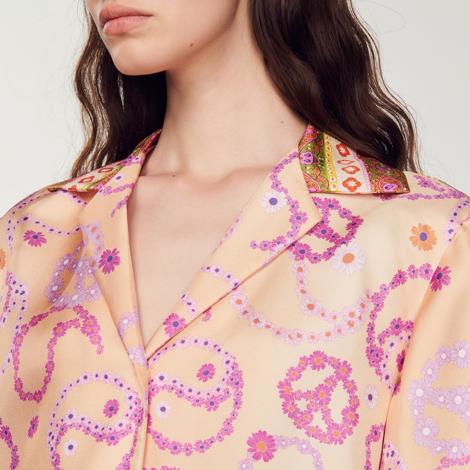 Flowing shirt with Peace & Love print - 4