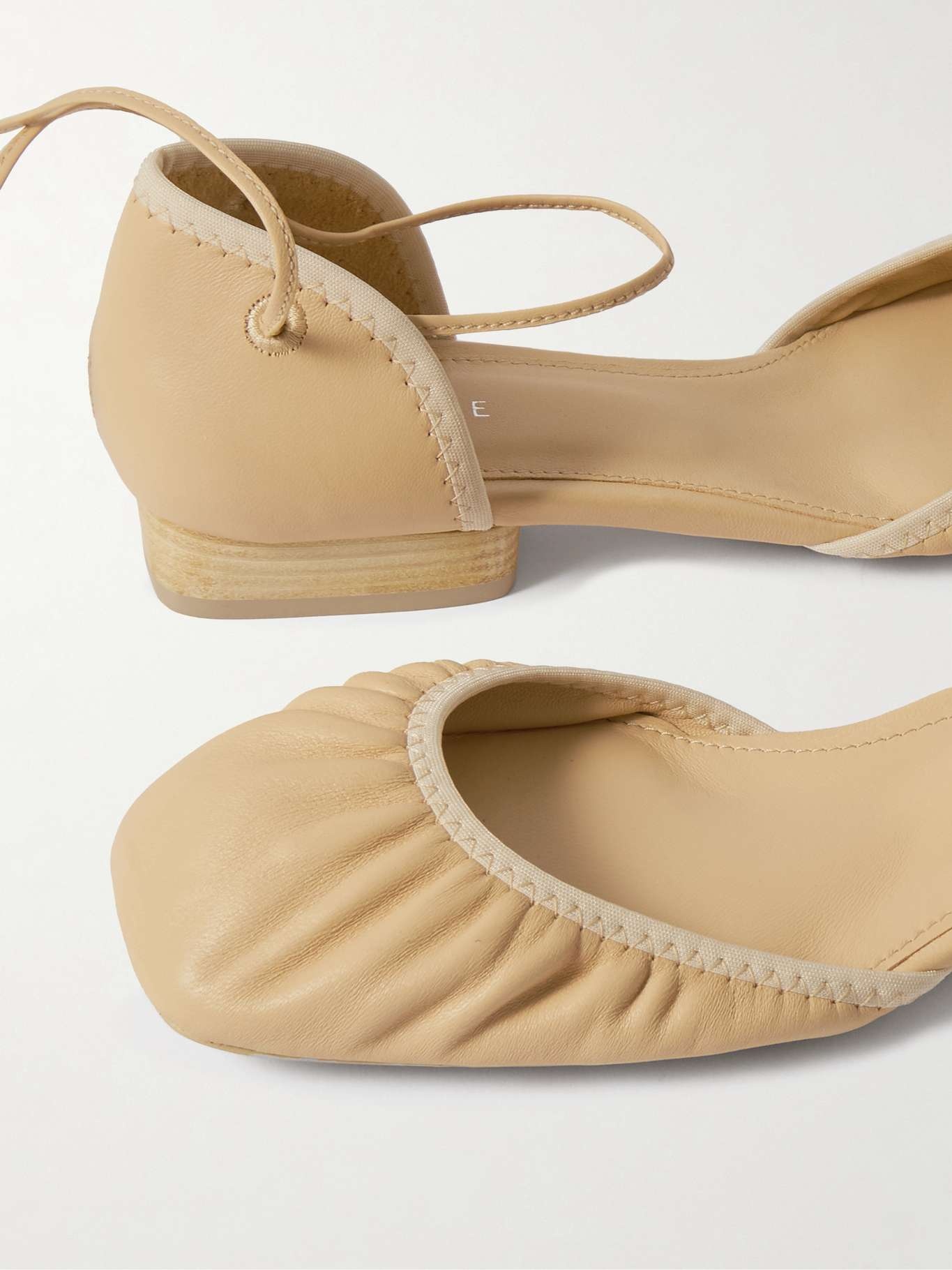 Ruched leather ballet flats Cream - 4