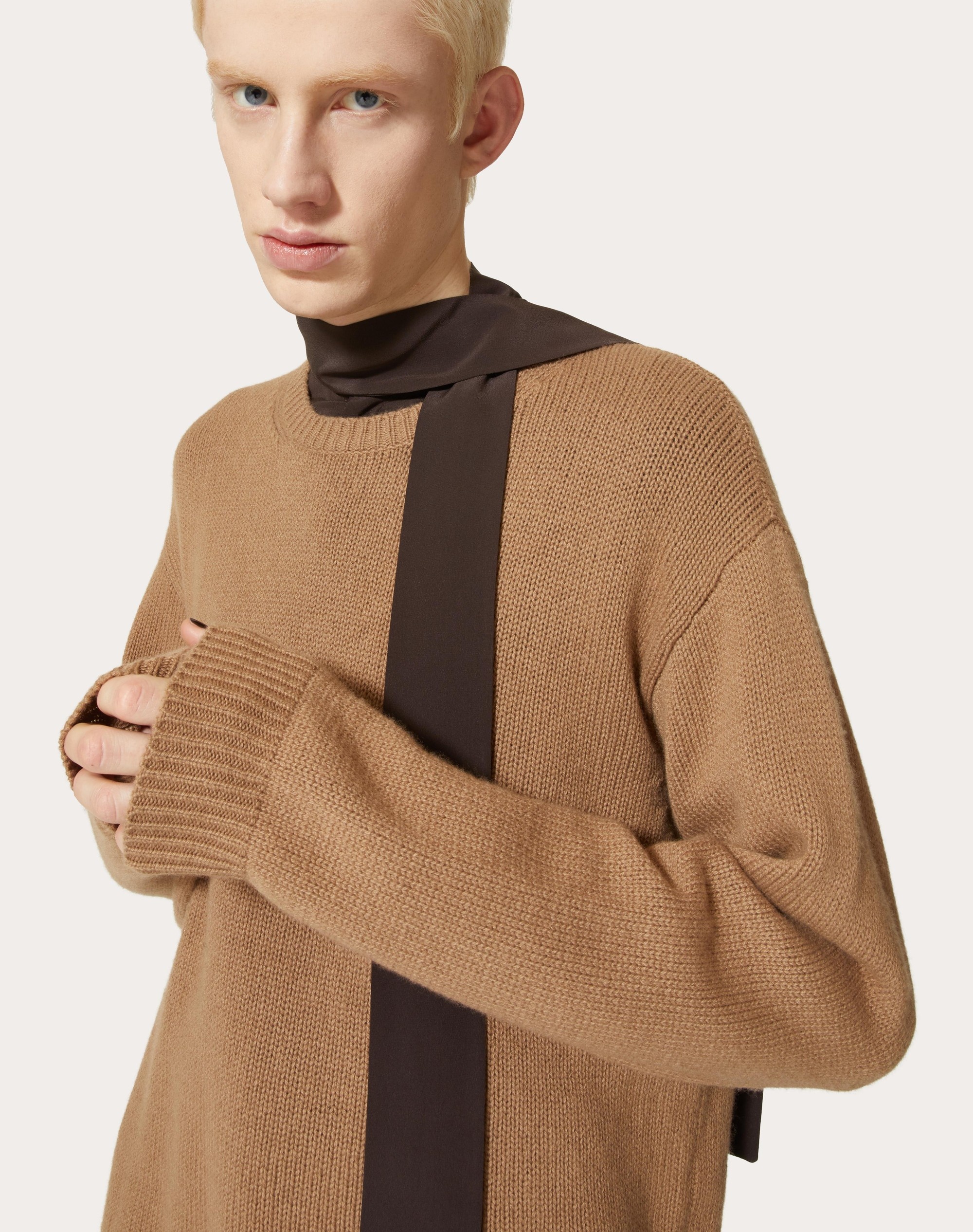 CASHMERE CREWNECK SWEATER WITH STUD - 5