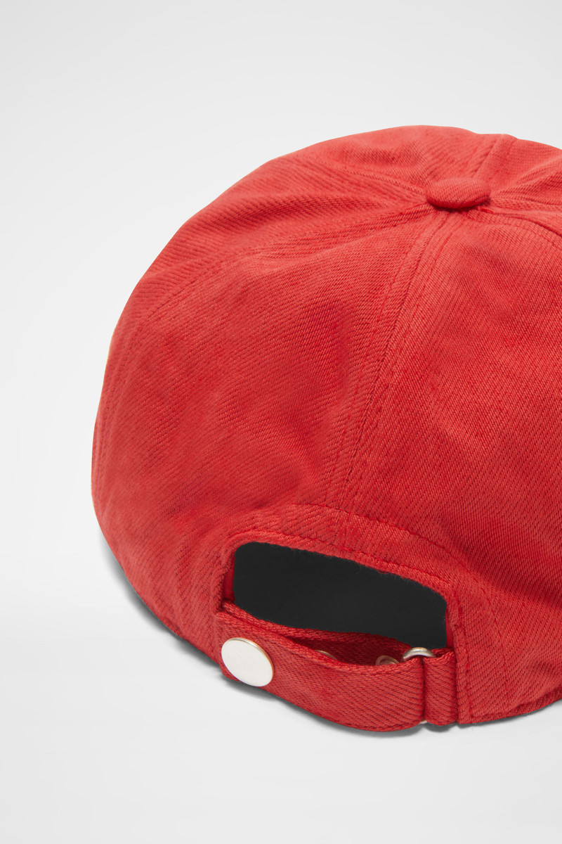 Jil Sander Cap outlook
