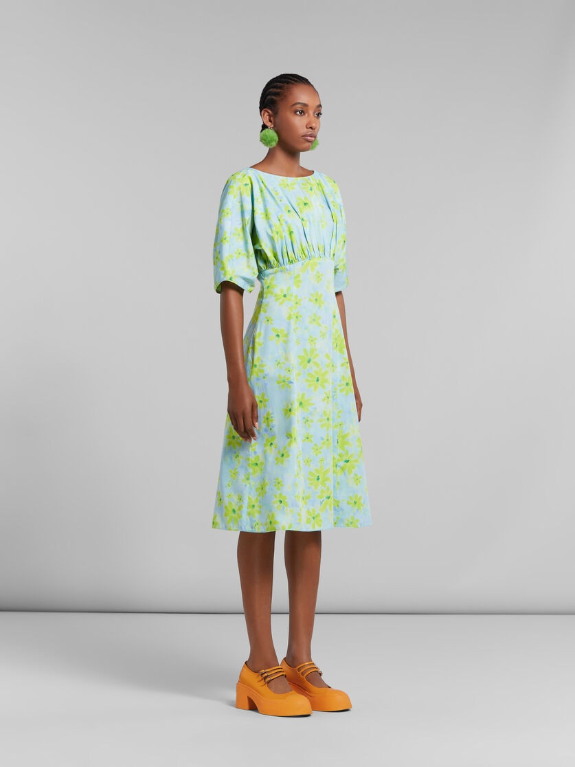 LIGHT GREEN POPLIN GATHERED DRESS WITH PARADE PRINT - 6