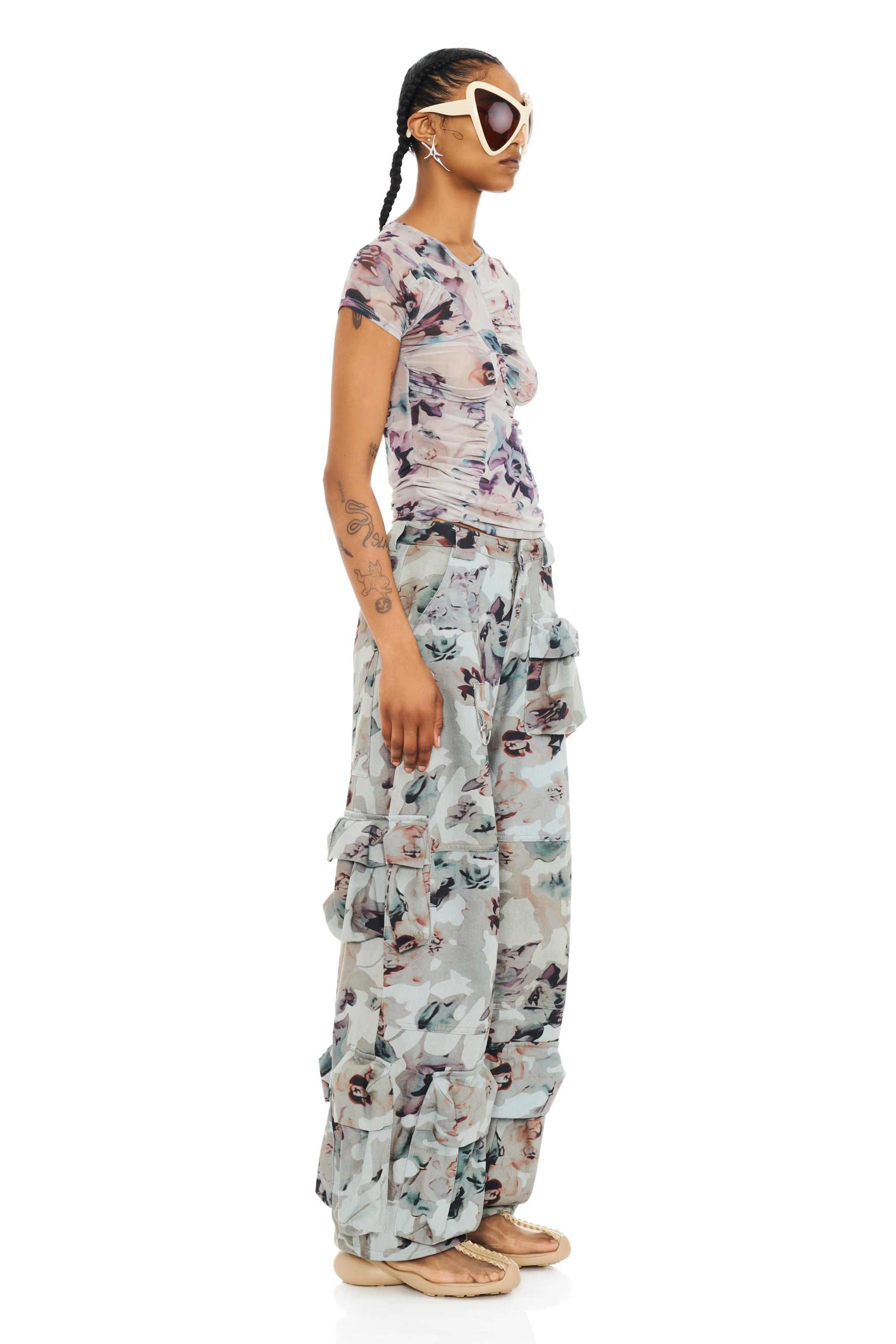 BEIGE WATERCOLOR ROSES GARDEN CARGO PANT - 4