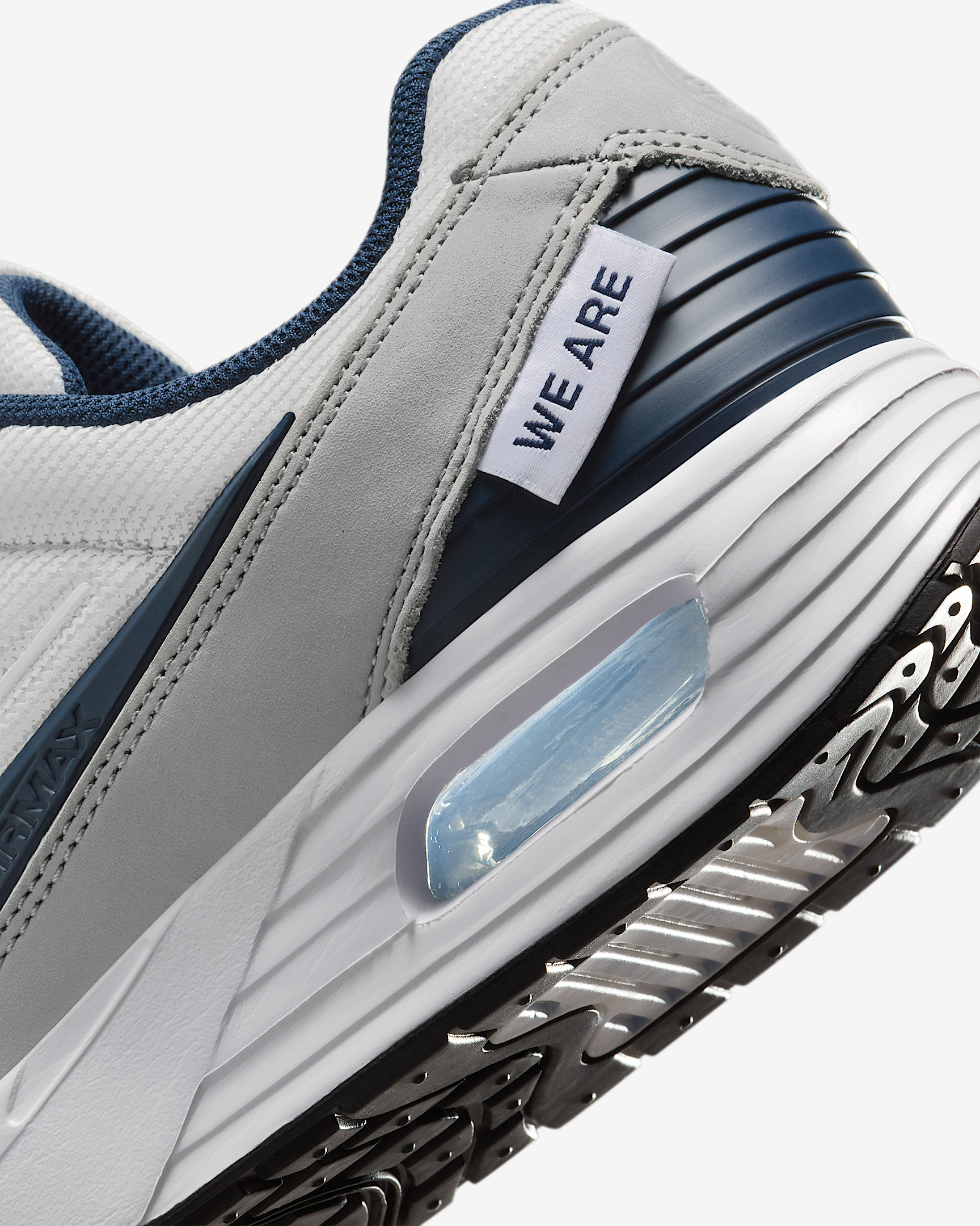 Nike College Air Max Verse (Penn State) Men's Shoes - 8