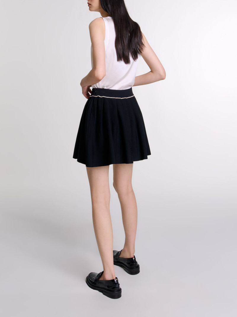 Pleated knit short skirt 4