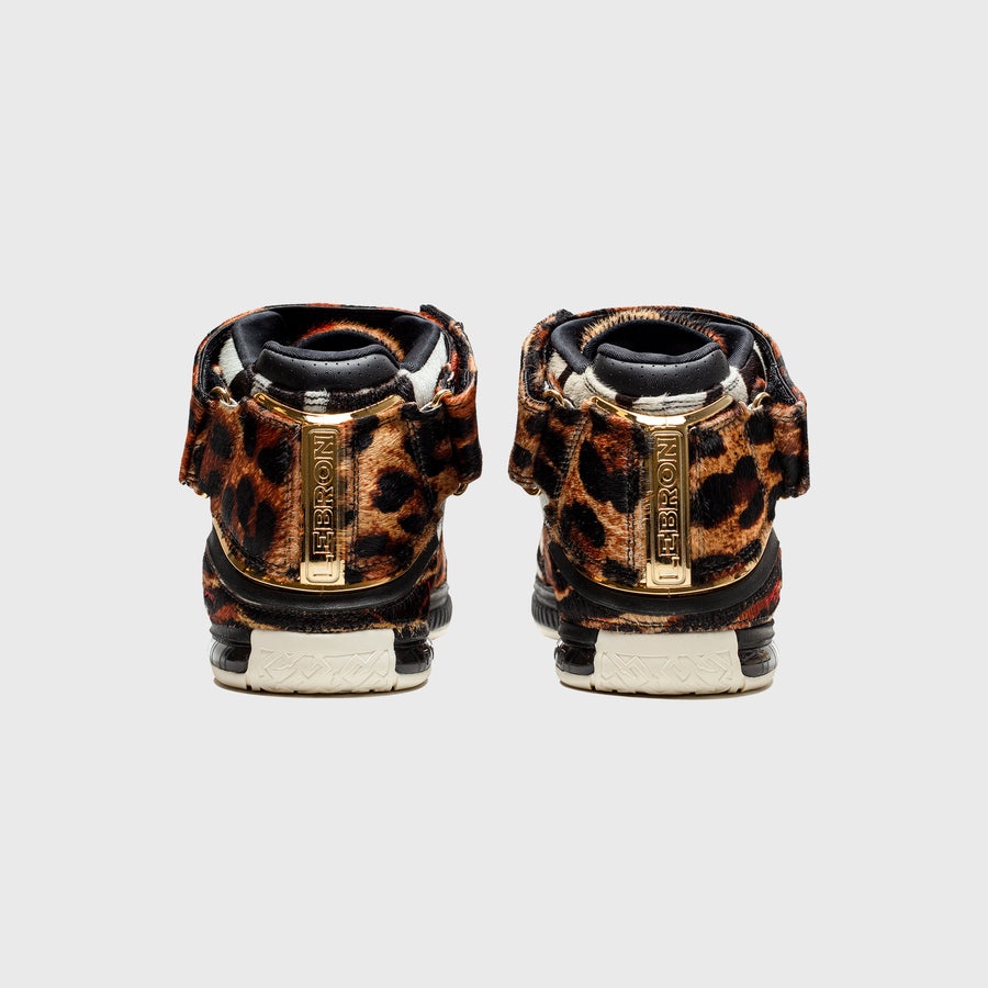 ZOOM LEBRON 2 LX "ANIMAL INSTINCT" - 4