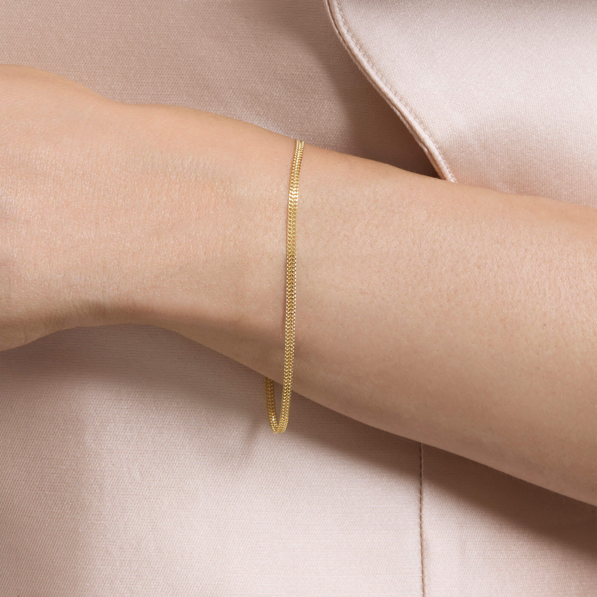 Flat Arrow Chain Bracelet - 2