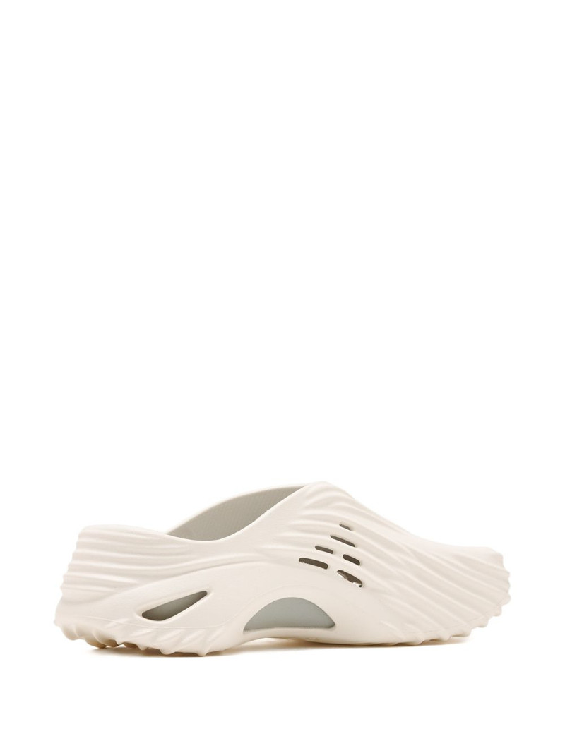 crocs Echo cut-out clogs outlook