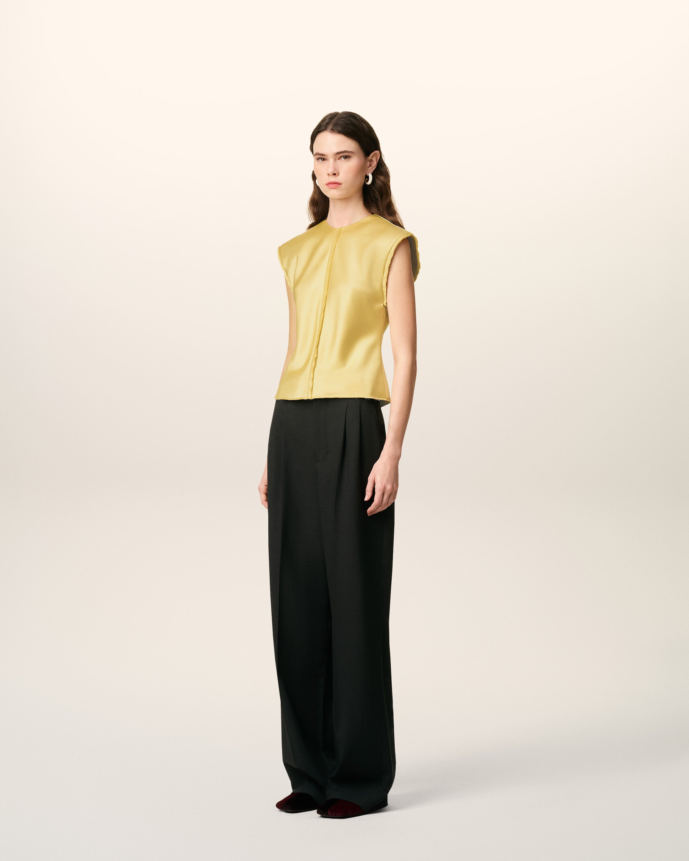 GREEN SLEEVELESS RAW EDGE DETAILS TOP - 6