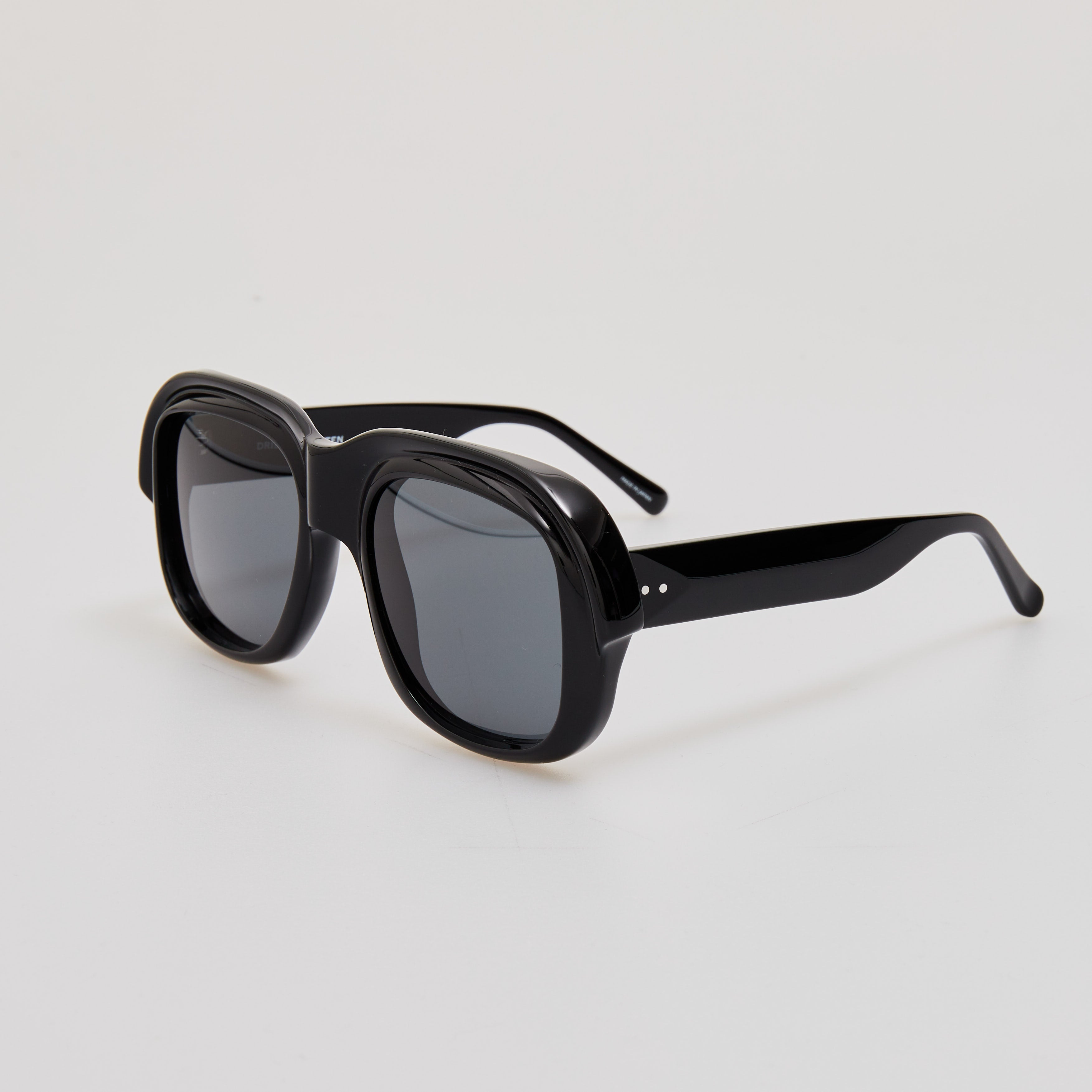 Oversize Sunglasses in Black - 2
